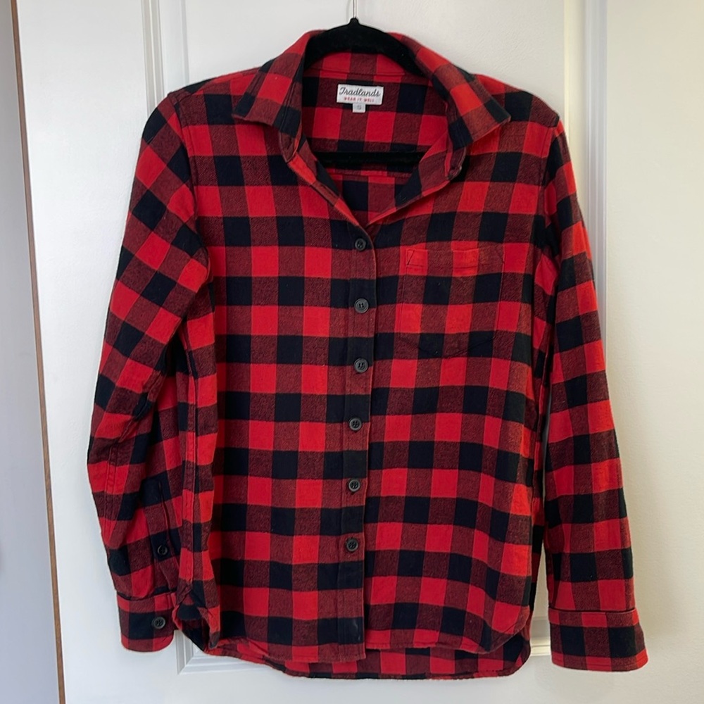 Tradlands buffalo check flannel button up shirt
